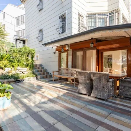 فيلة Charming 3bed Private Garden & Terrace! #381