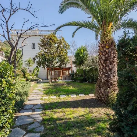 Charming 3bed Private Garden & Terrace! #381