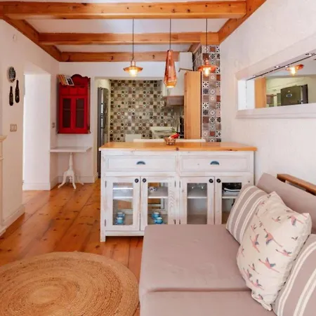 Charming 3bed Private Garden & Terrace! #381 Villa *