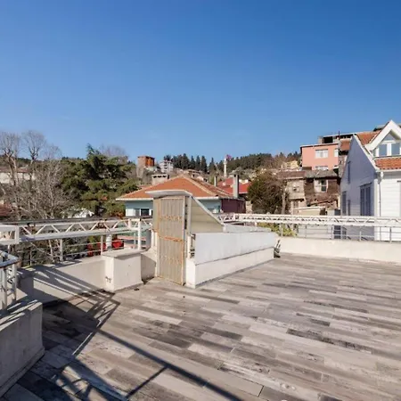 Charming 3bed Private Garden & Terrace! #381 فيلة اسطنبول